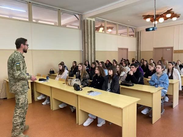 Практикоорієнтоване заняття «Психологія війни, комунікація та сила незламності»
